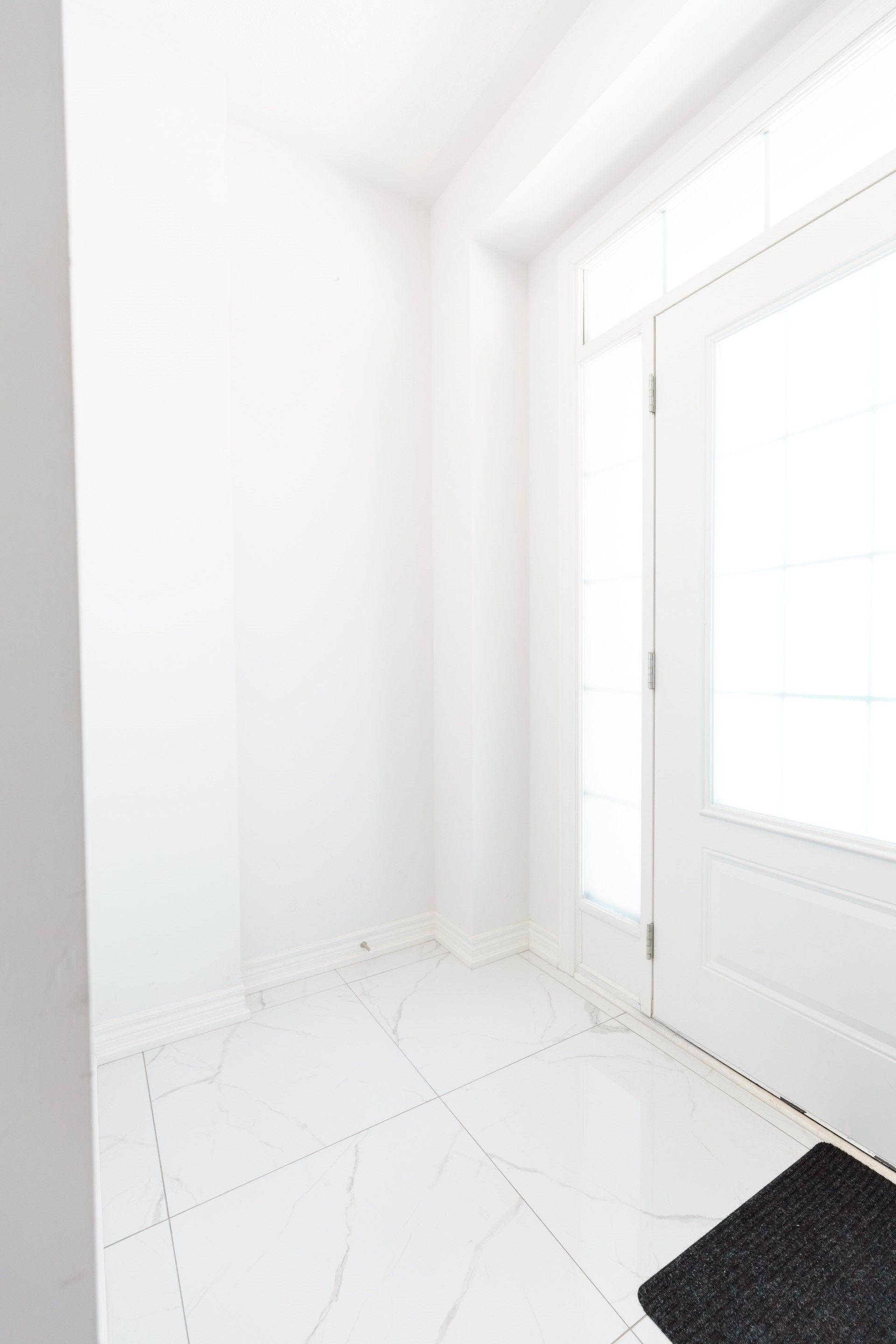 East Gwillimbury, ON L0G 1M0,31 Frederick Taylor WAY