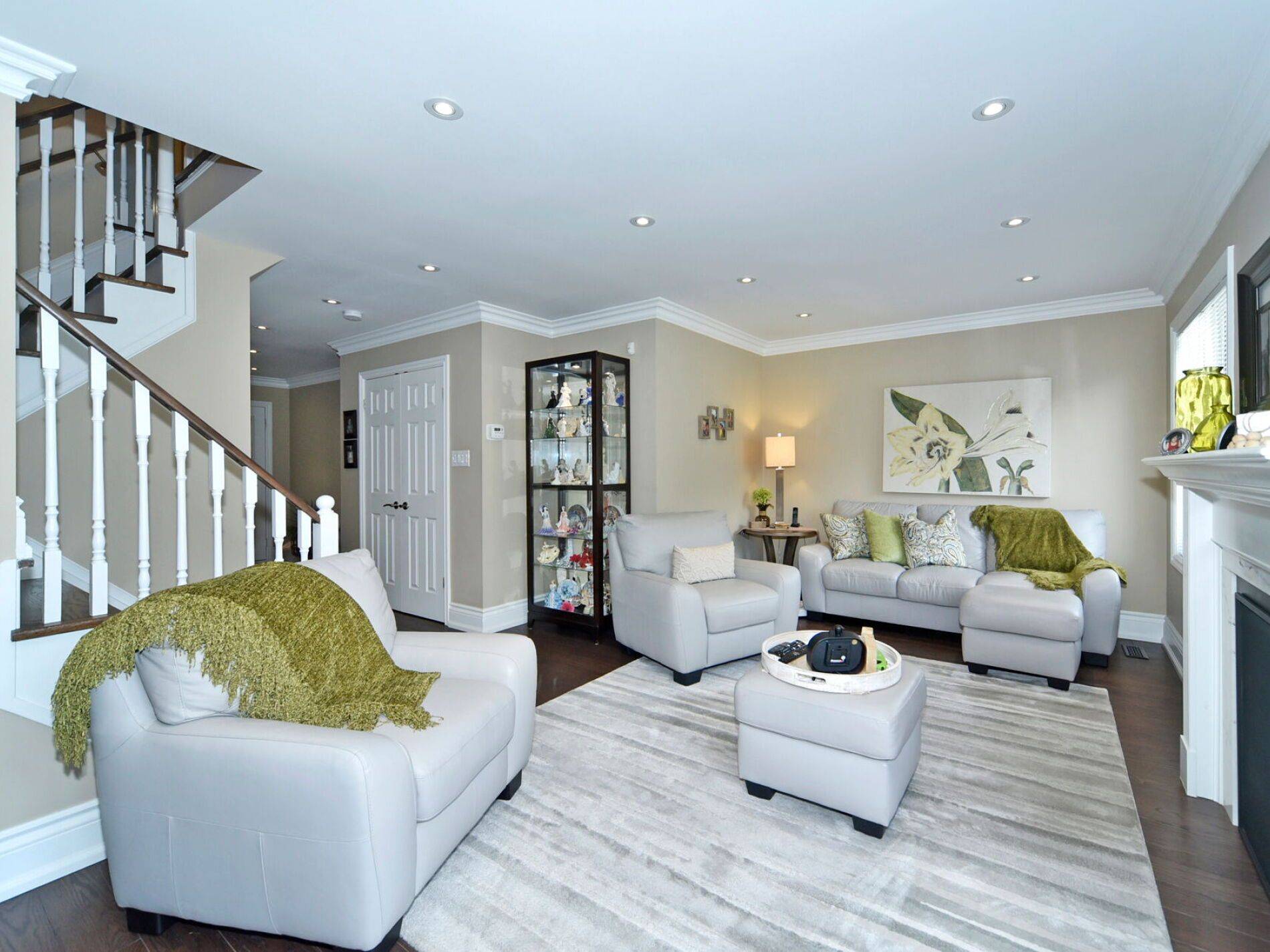 Vaughan, ON L4L 8X3,104 Pinedale Gate #67