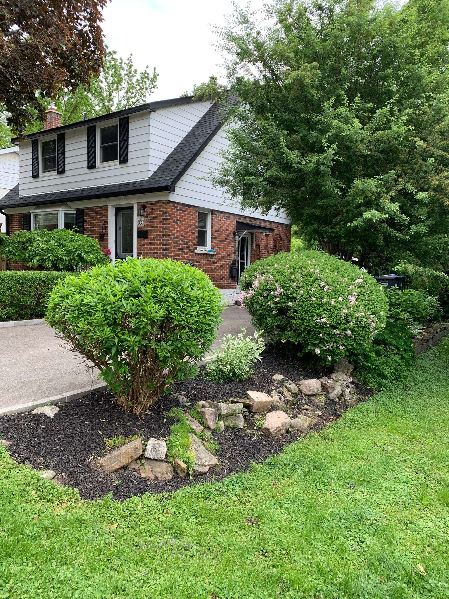 Brampton, ON L6W 2R2,52 Mary ST