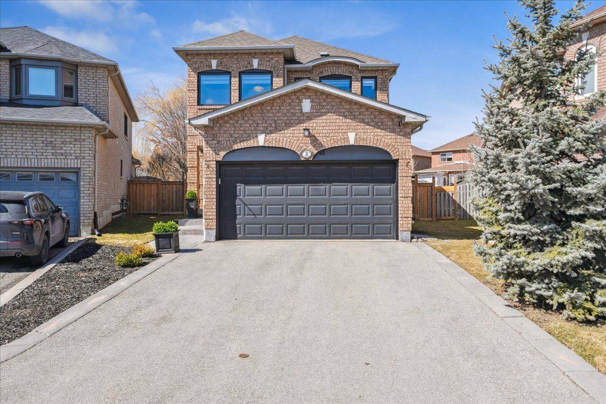 2 Waterbury ST, Caledon, ON L7E 1X2