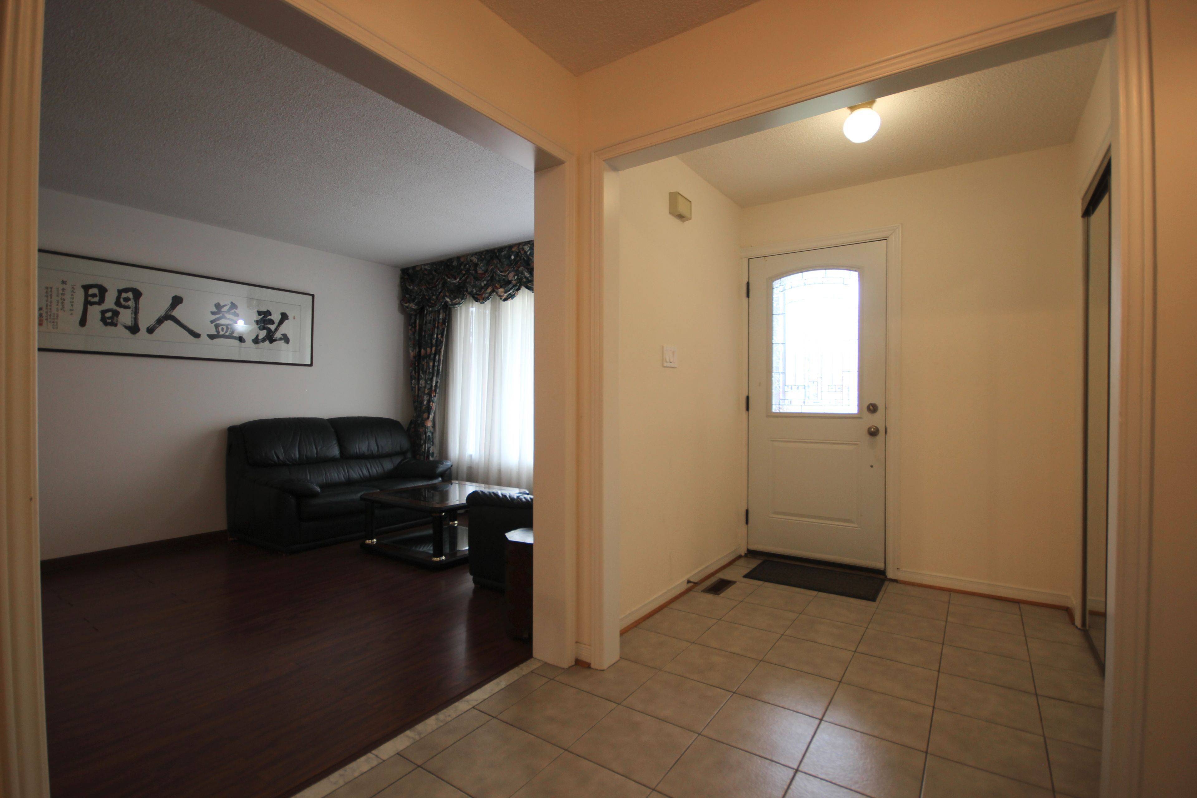 Toronto W10, ON M9W 6W6,73 Hullrick DR