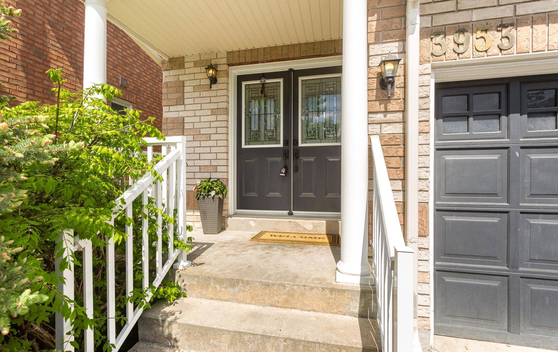 Mississauga, ON L5M 6R2,3953 Freeman TER