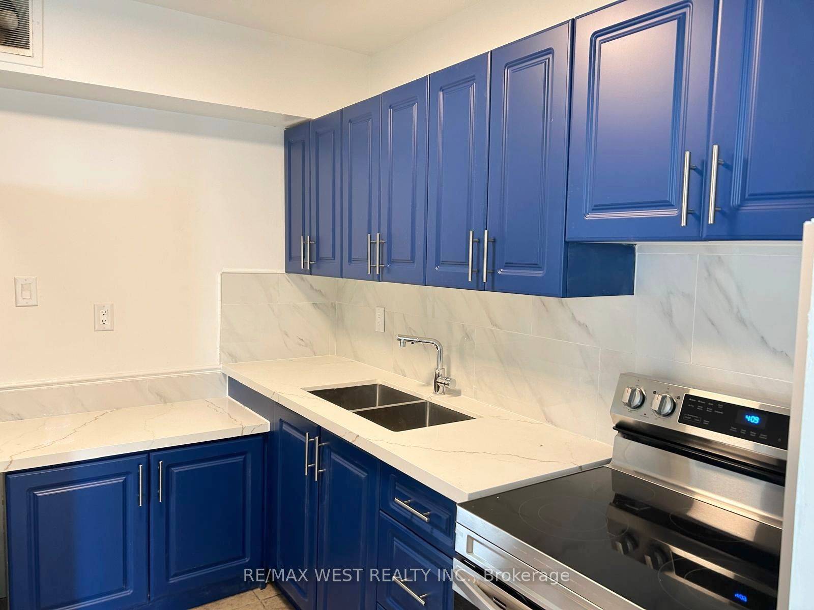 Toronto W09, ON M9R 1S9,330 Dixon RD #1108