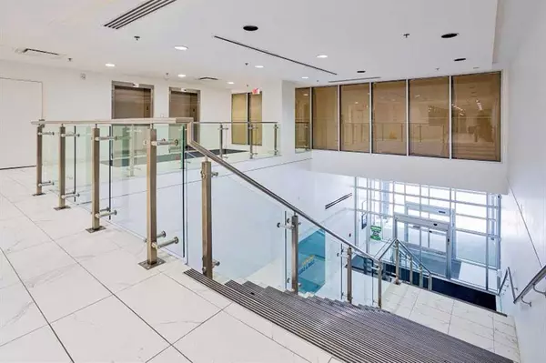Calgary, AB T2P 0S4,634 6 AVE SW #1020,1010,220