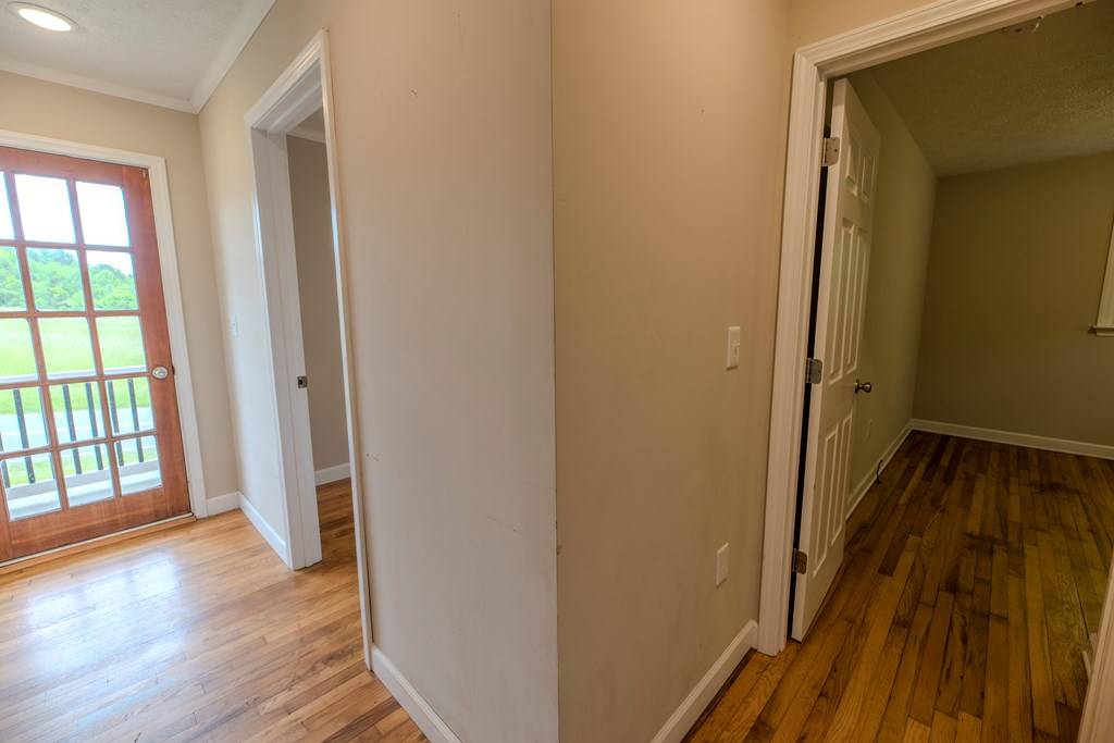 Fancy Gap, VA 24328,11 Chantilly