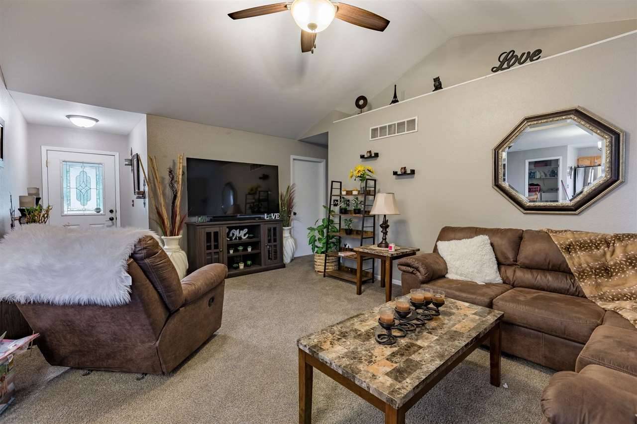West Liberty, IA 52776,111 E 16th St