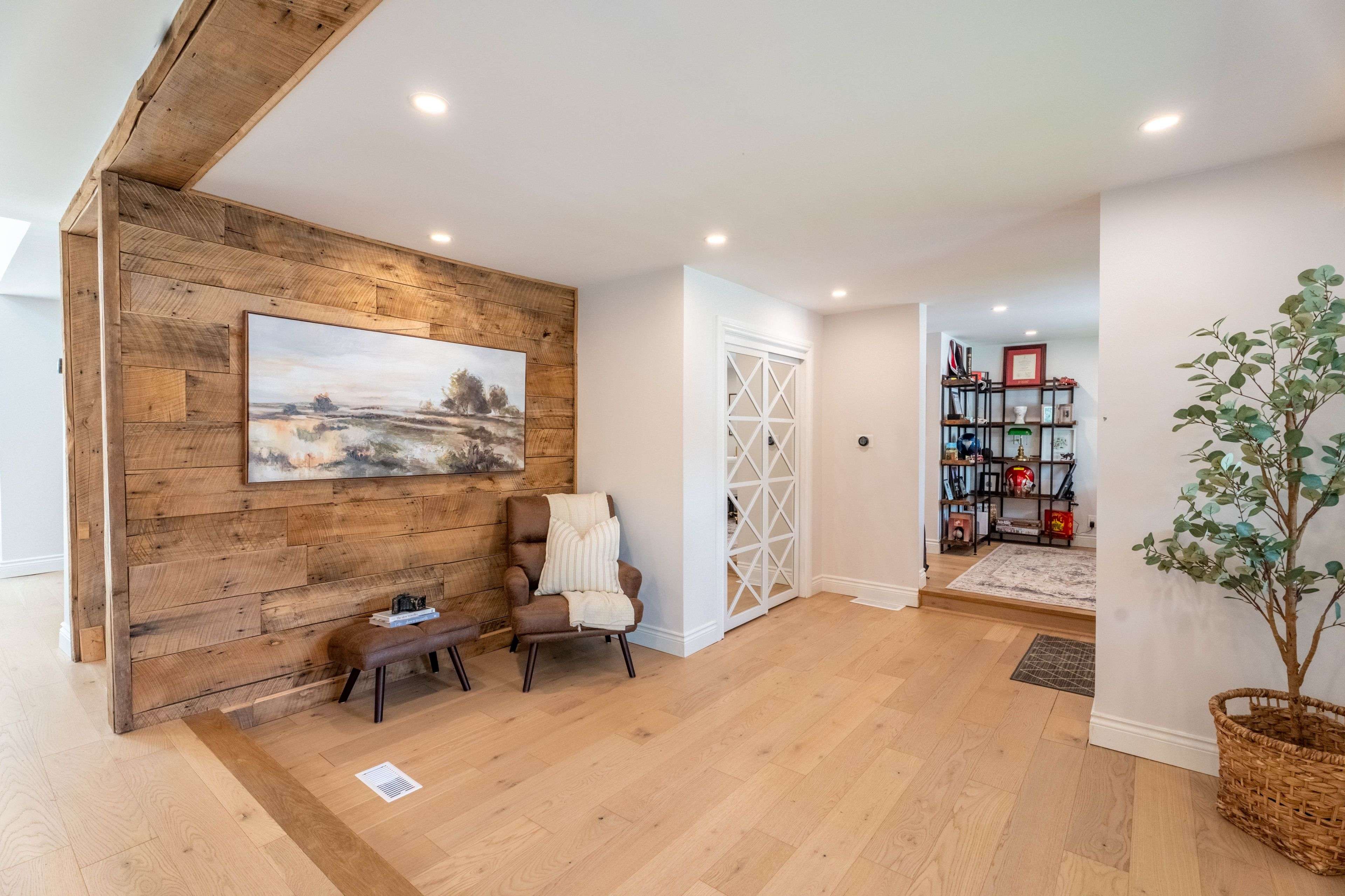 Caledon, ON L7C 1L4,50 Lorne ST