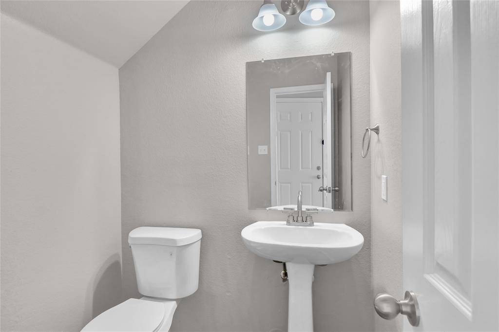 Arlington, TX 76018,5715 Streamside Drive