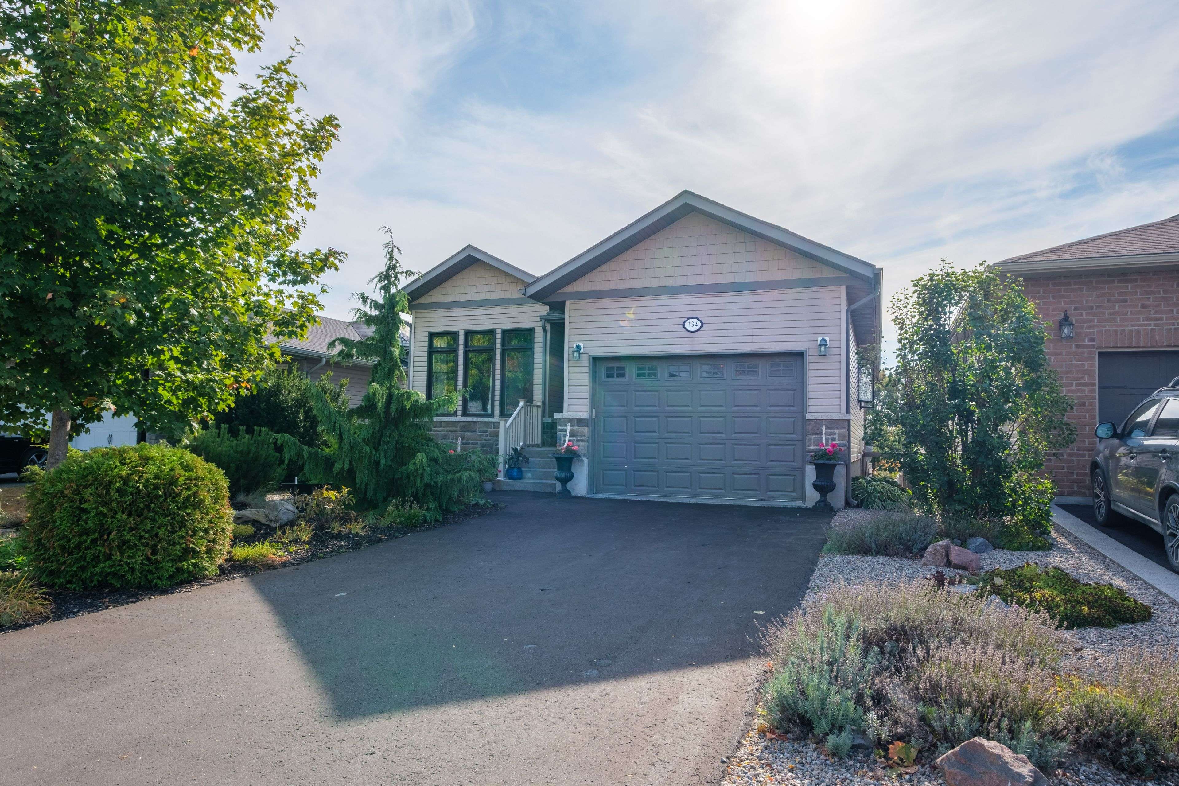 Loyalist, ON K7N 0A5,134 Islandview DR