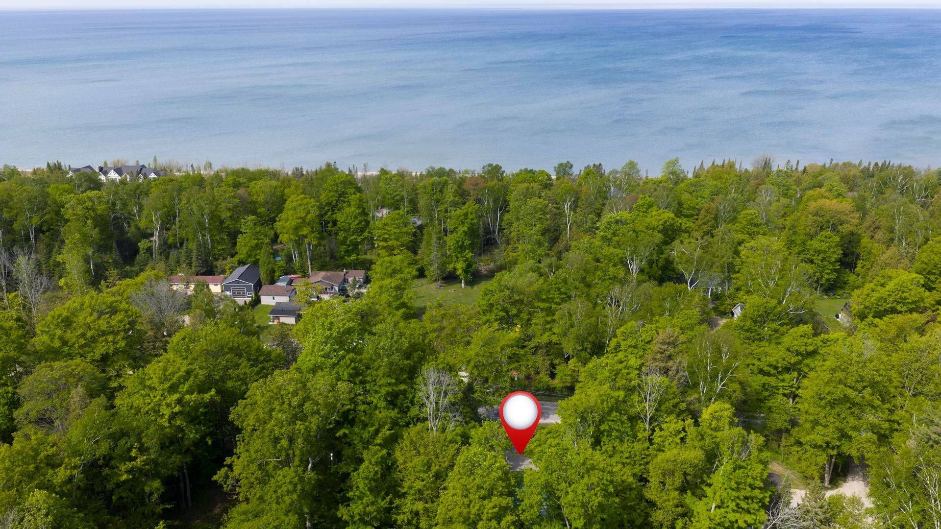 Huron-kinloss, ON N2Z 2X3,120 Lake Range DR