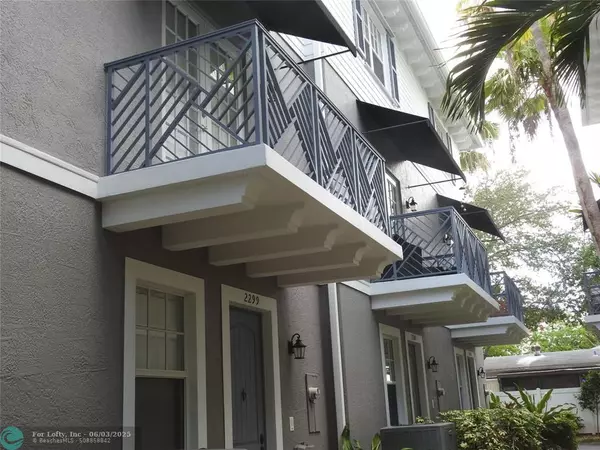 Wilton Manors, FL 33305,2299 NE 9th Ave #2299