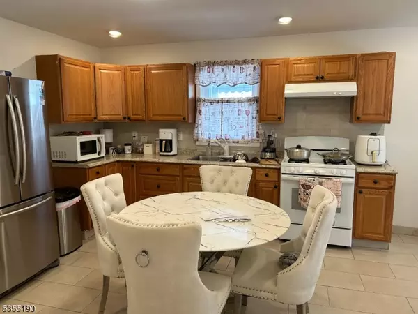 Passaic City, NJ 07055,488 Paulison Ave