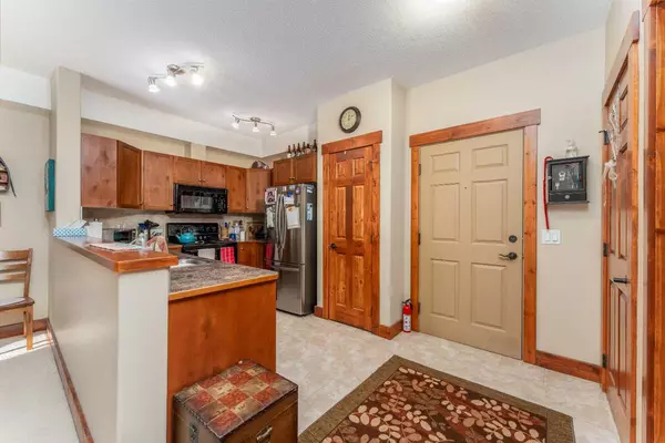 Canmore, AB T1W 3H6,155 Crossbow PL #207