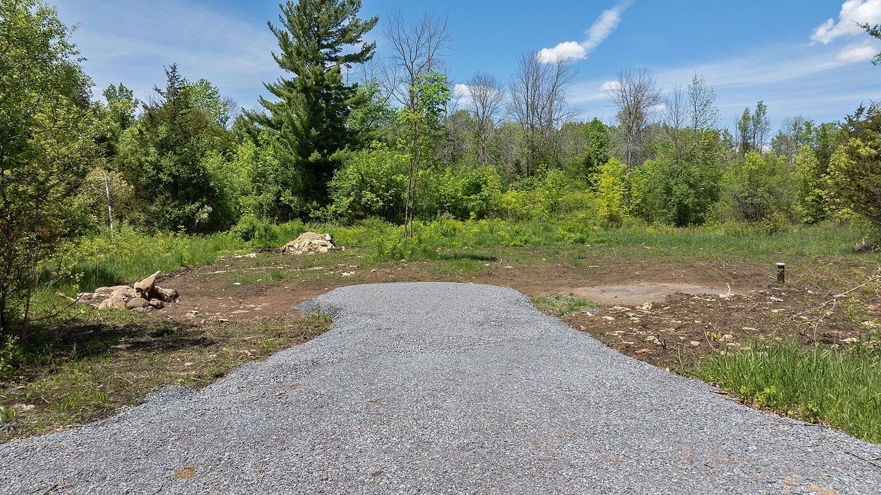 Stone Mills, ON K0K 3N0,103 Estis RD