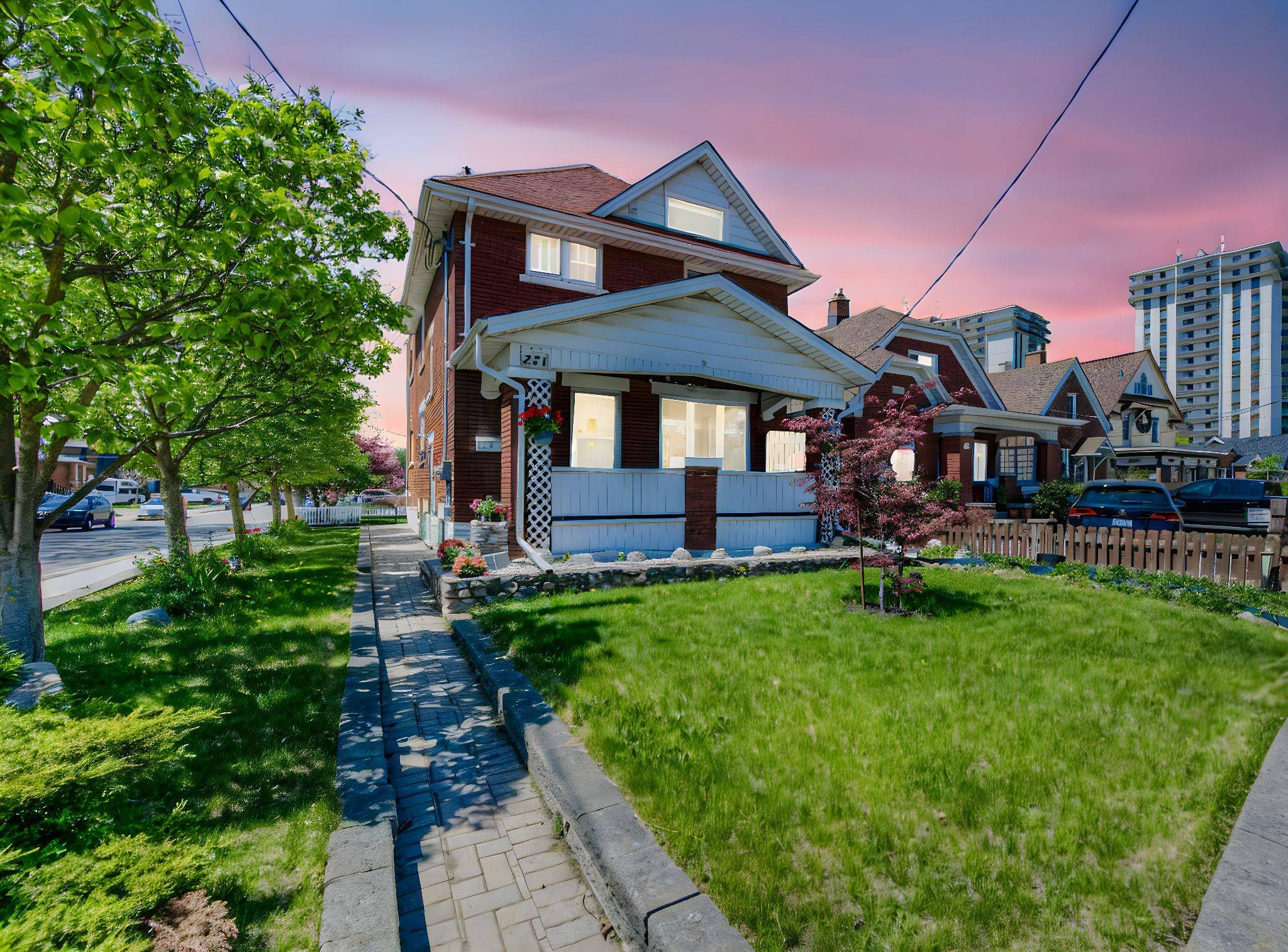 Kitchener, ON N2H 4J6,251 Margaret AVE