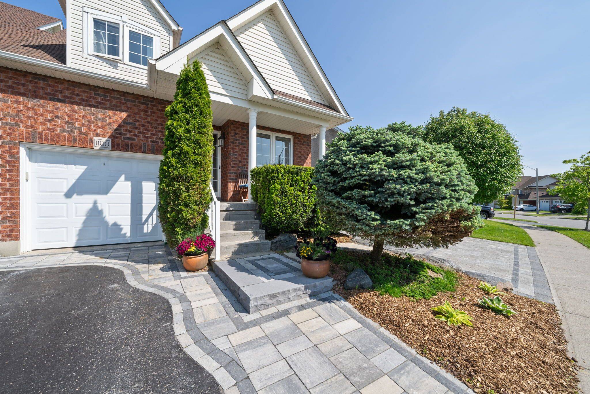 Oshawa, ON L1K 2Z6,1100 Ormond DR