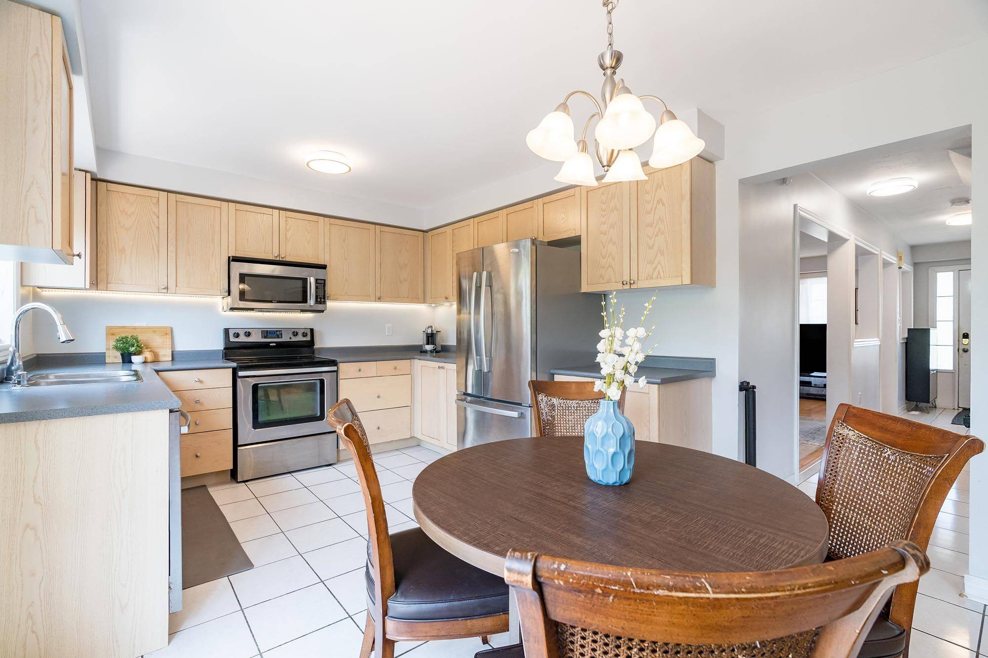 Barrie, ON L4N 0G3,234 Esther DR