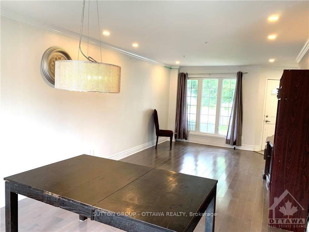 Orleans - Convent Glen And Area, ON K1C 7M2,1747 BELCOURT BLVD