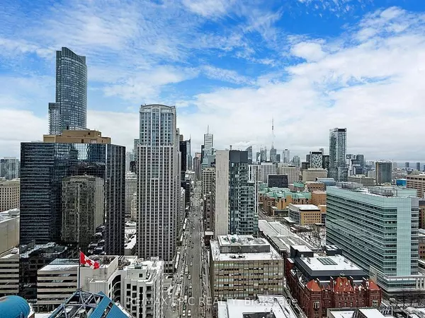 Toronto C01, ON M5S 1Z6,832 Bay ST #2208