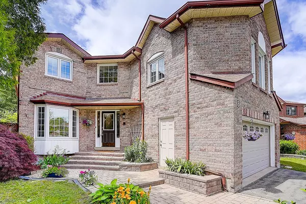Brampton, ON L6Y 3J3,8 Mckillop CT
