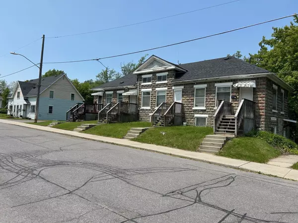 168-182 Abbott ST, Brockville, ON K6V 4B1