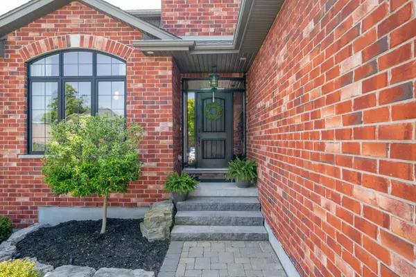 Guelph, ON N1E 7J6,61 Law DR