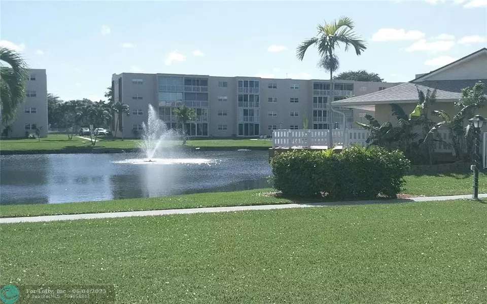 206 SE 10th St #108, Dania Beach, FL 33004