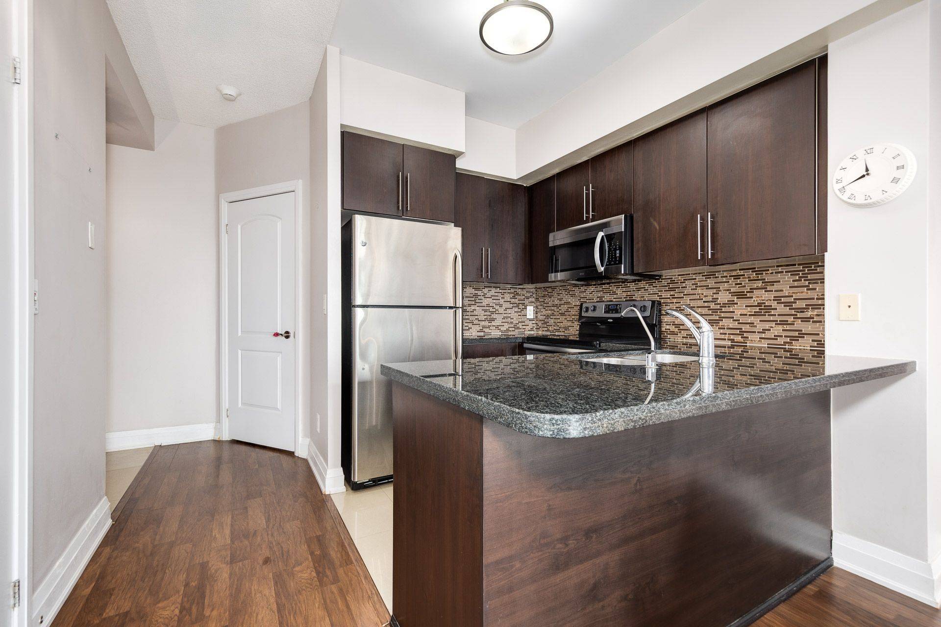 Vaughan, ON L4J 0G7,20 North Park RD #1707