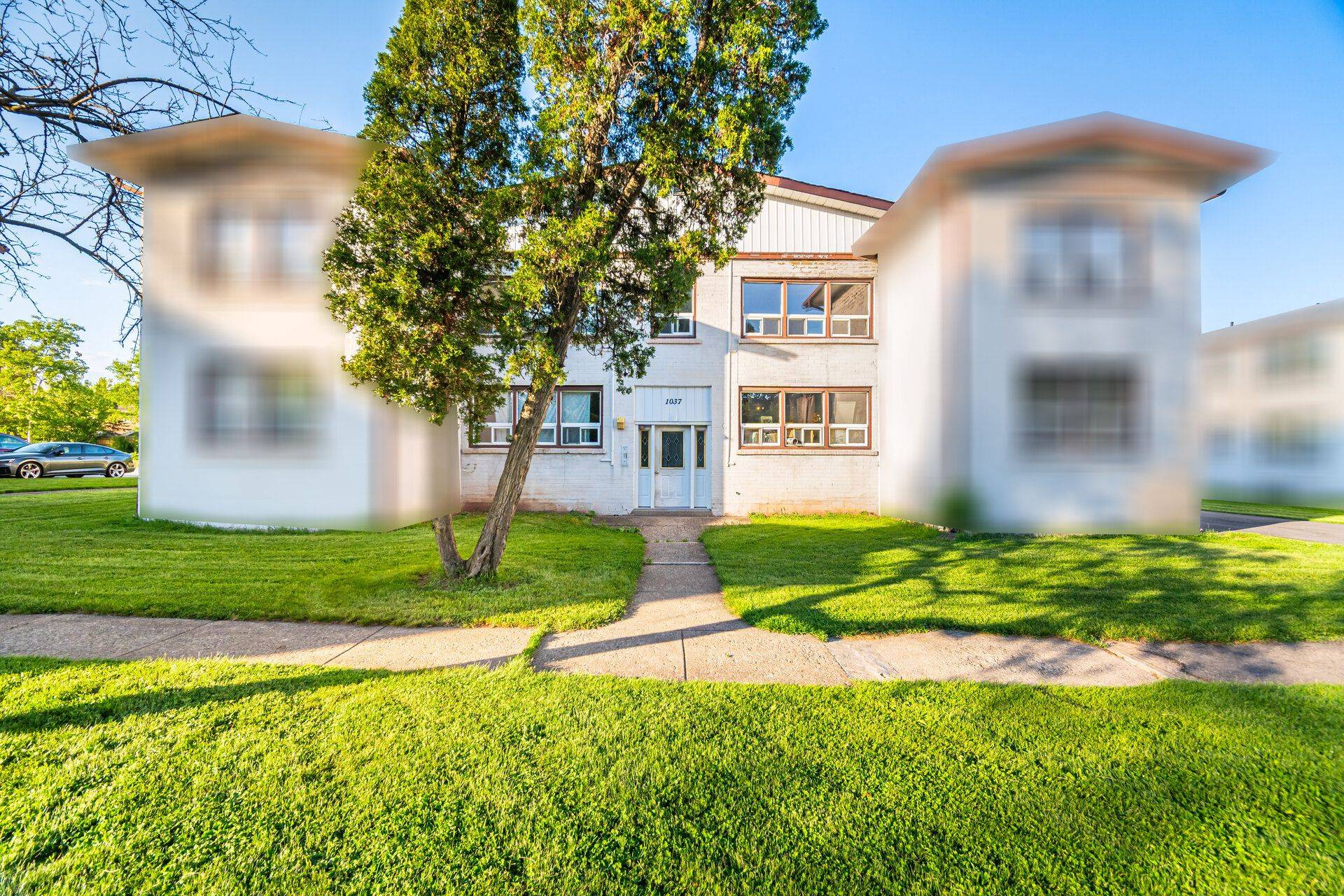 Oakville, ON L6H 2A7,1037 Churchill AVE #6