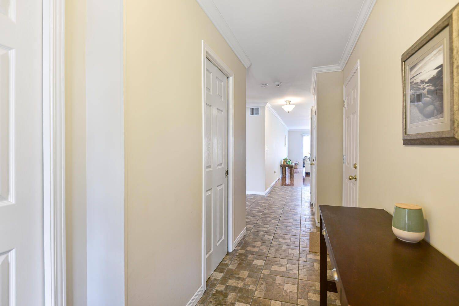 Brockville, ON K6V 7J7,221 BELEY ST