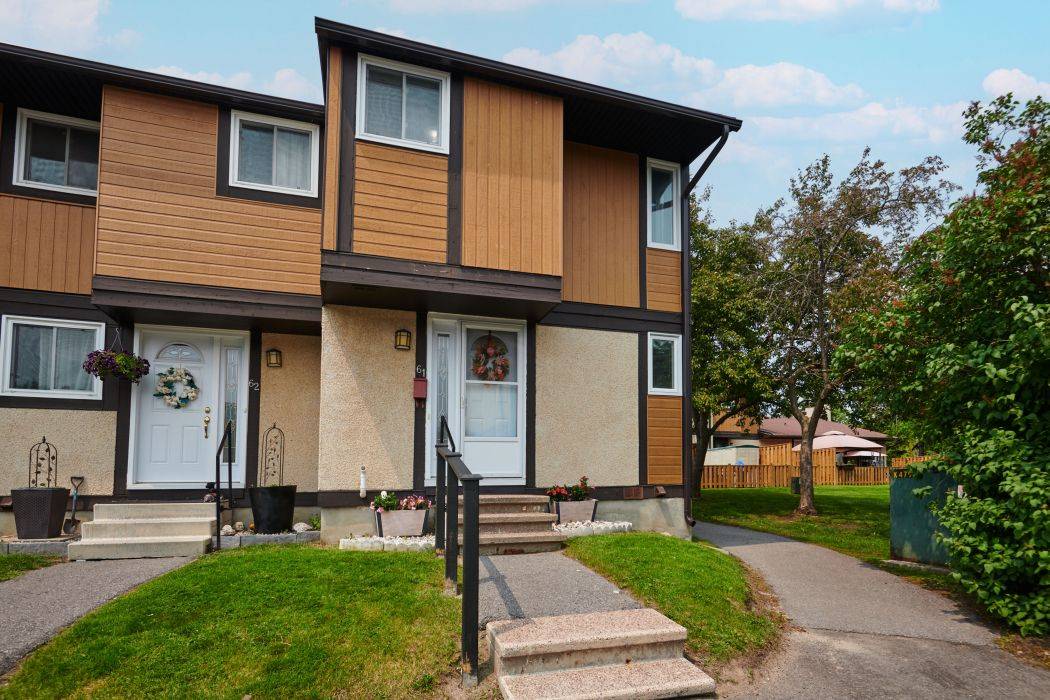 Hunt Club - Windsor Park Village And Area, ON K1V 9R9,3344 Uplands DR #61