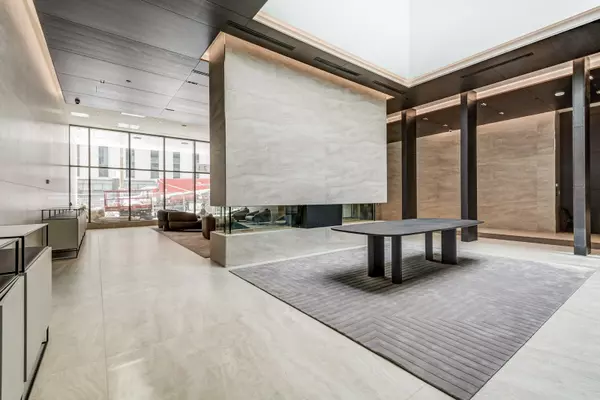 Toronto C10, ON M4S 2B4,2221 Yonge ST #5210
