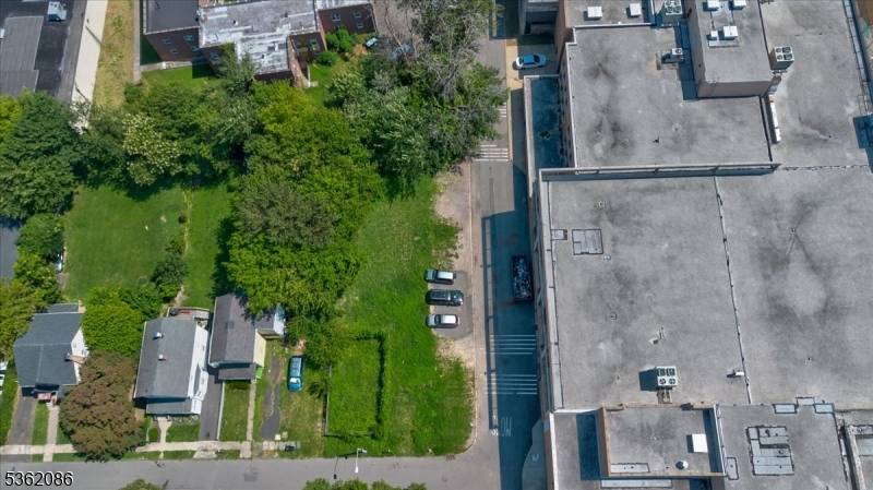 East Orange City, NJ 07017,58 Morris St