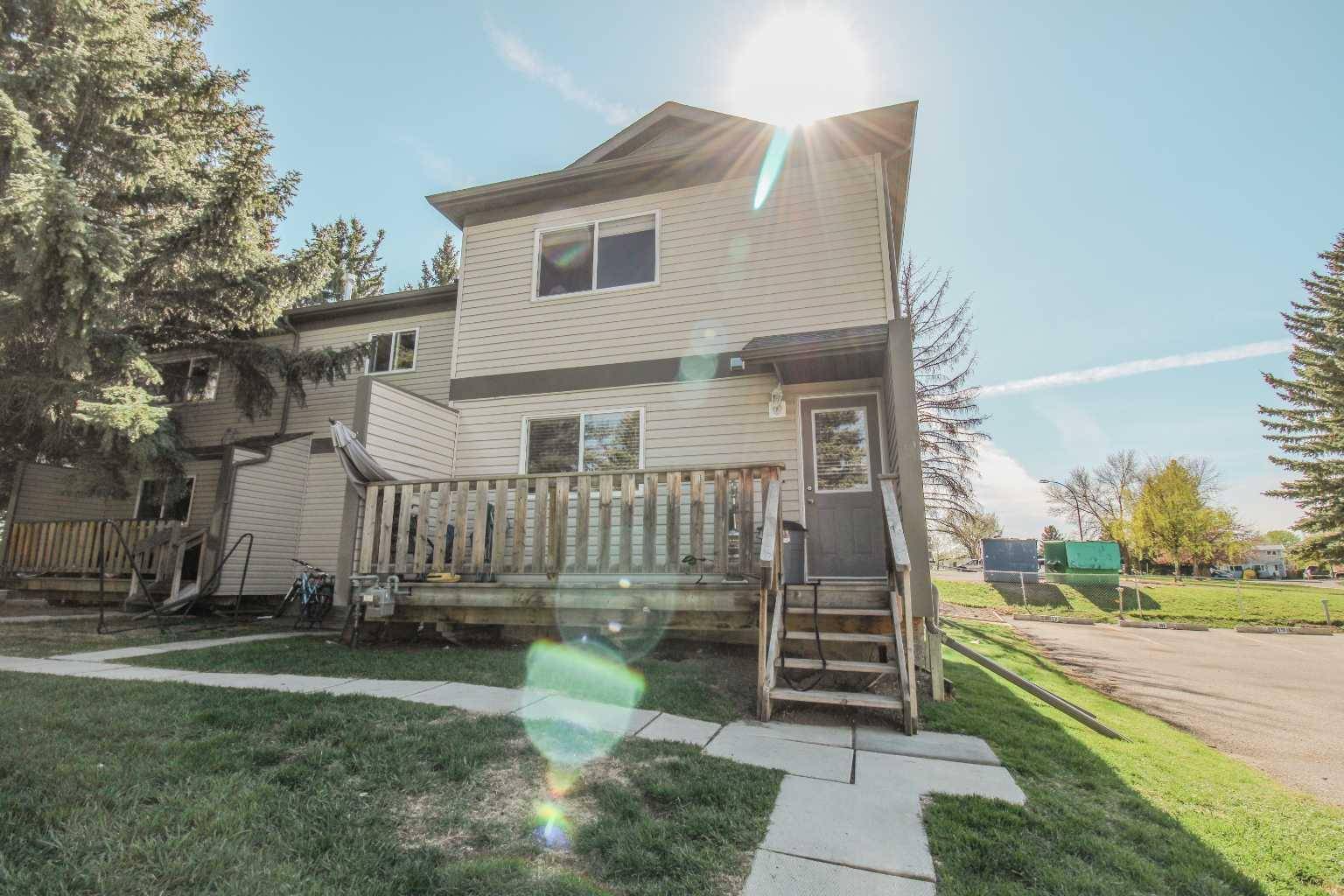 Lethbridge, AB T1K 4B8,275 Columbia BLVD West #17