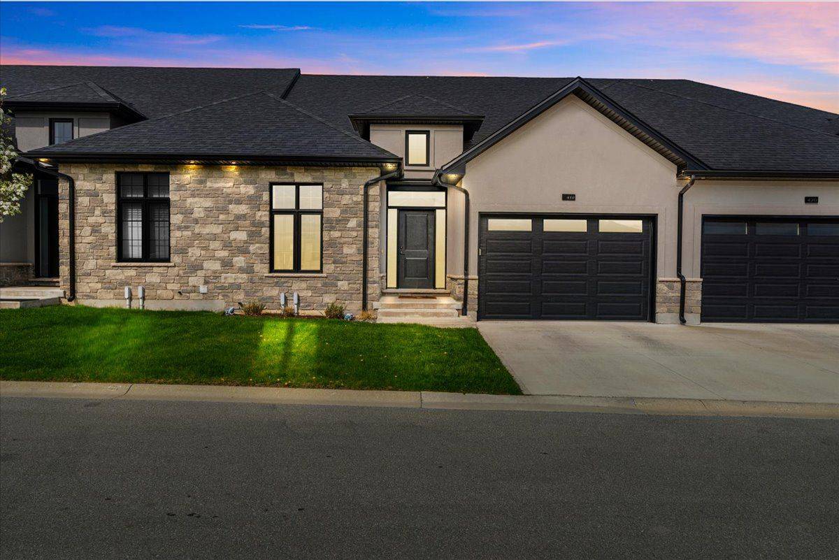 Middlesex Centre, ON N0L 1R0,9861 GLENDON DR #419