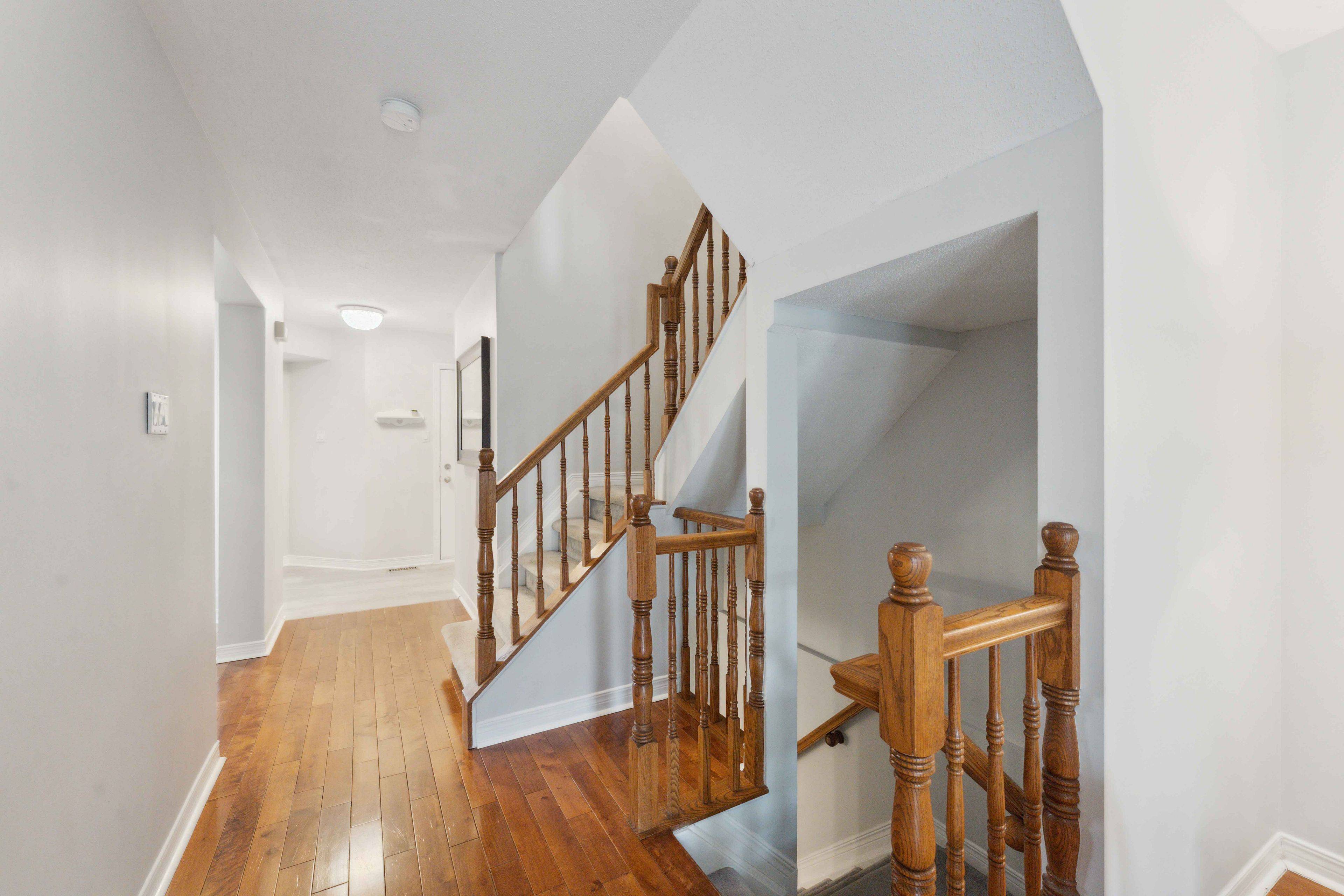 Barrhaven, ON K2G 5Z9,217 Markland CRES