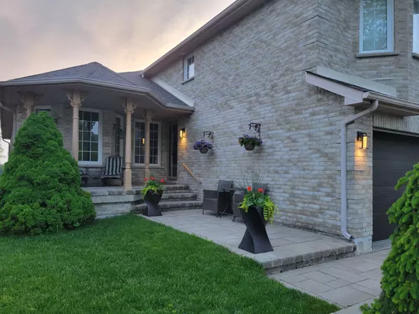Barrie, ON L4N 9M1,92 Sundew DR