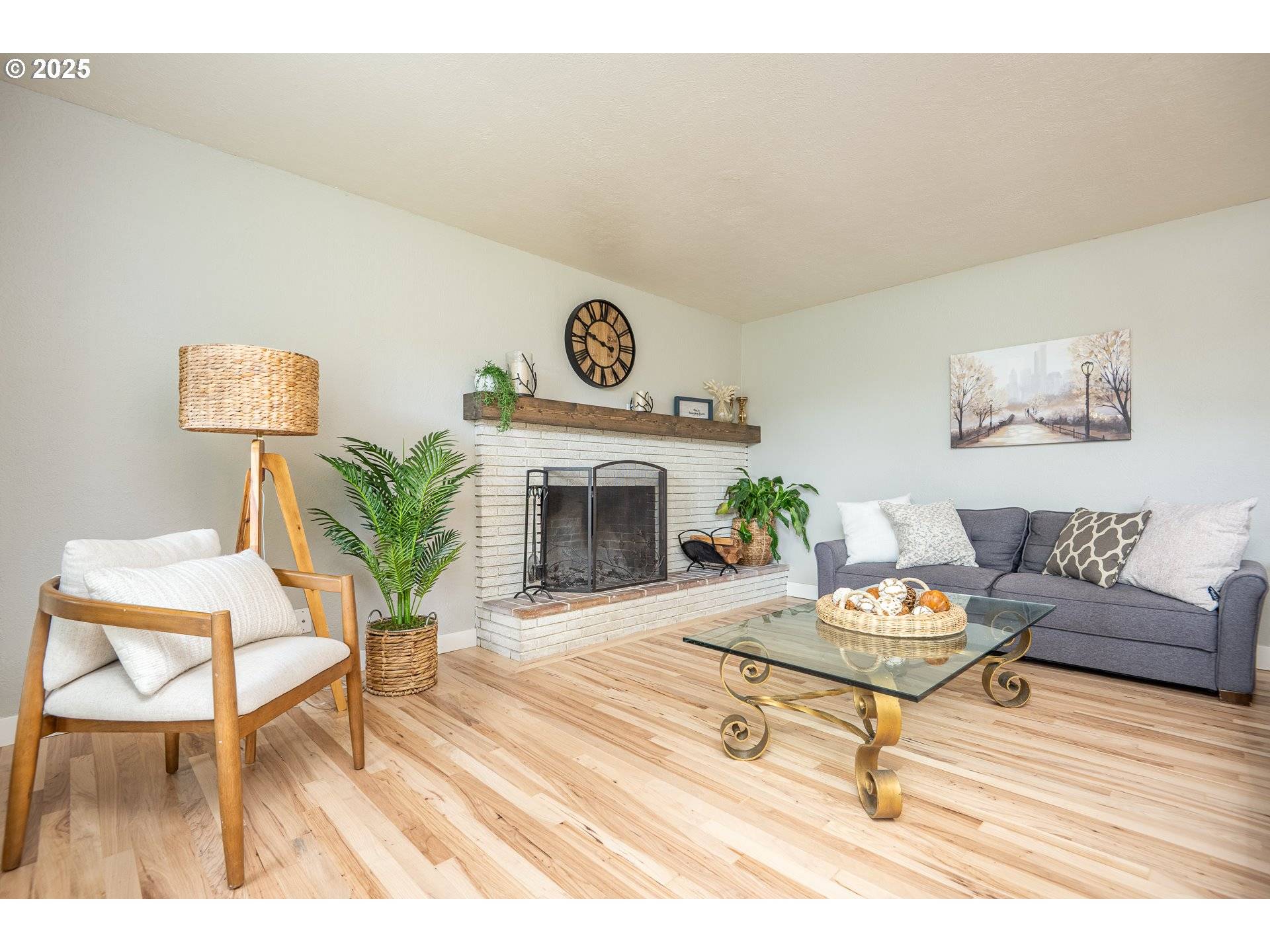 Eugene, OR 97404,1724 OAK DR