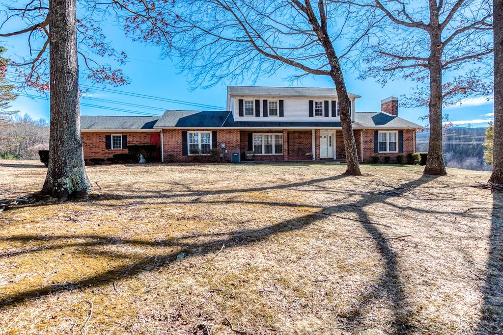Atkins, VA 24311,1386 Rocky Hollow Rd.
