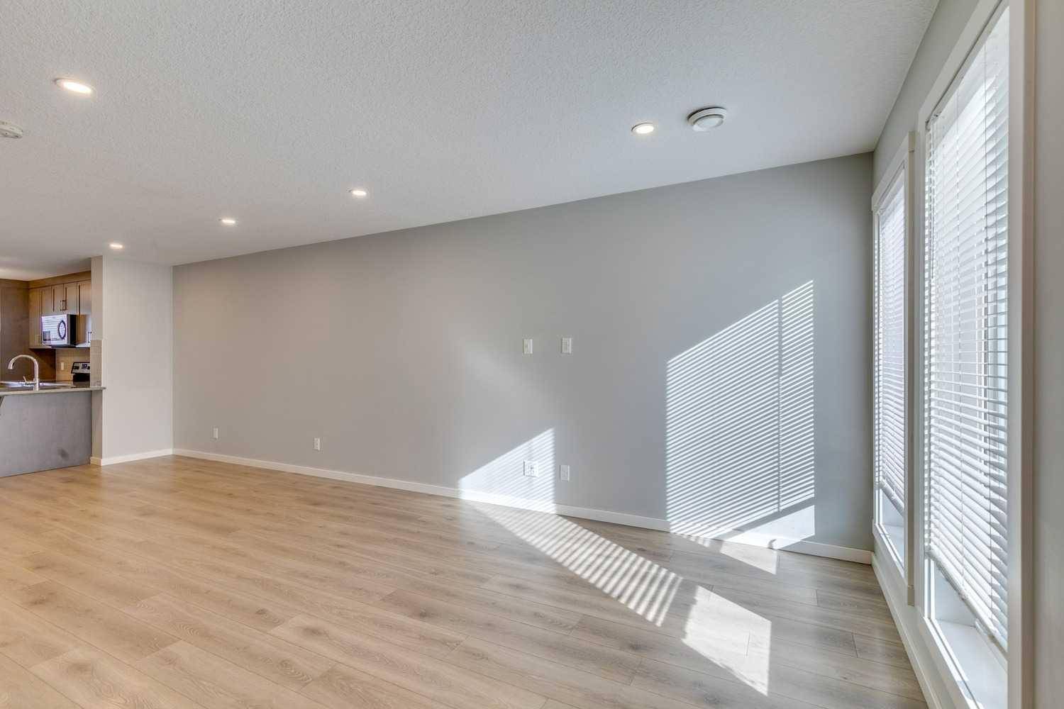 Calgary, AB T3M 2W9,19500 37 ST Southeast #420