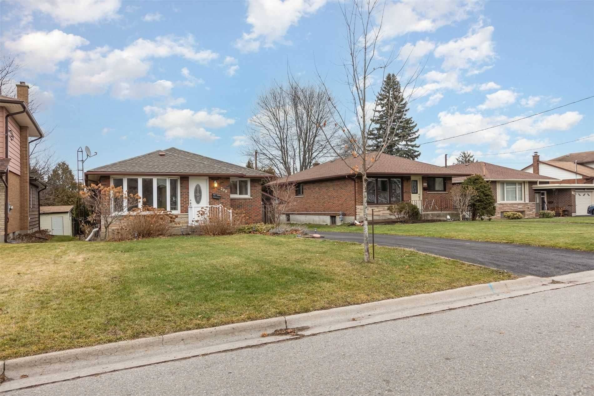 Oshawa, ON L1J 4R1,299 Fairlawn CT