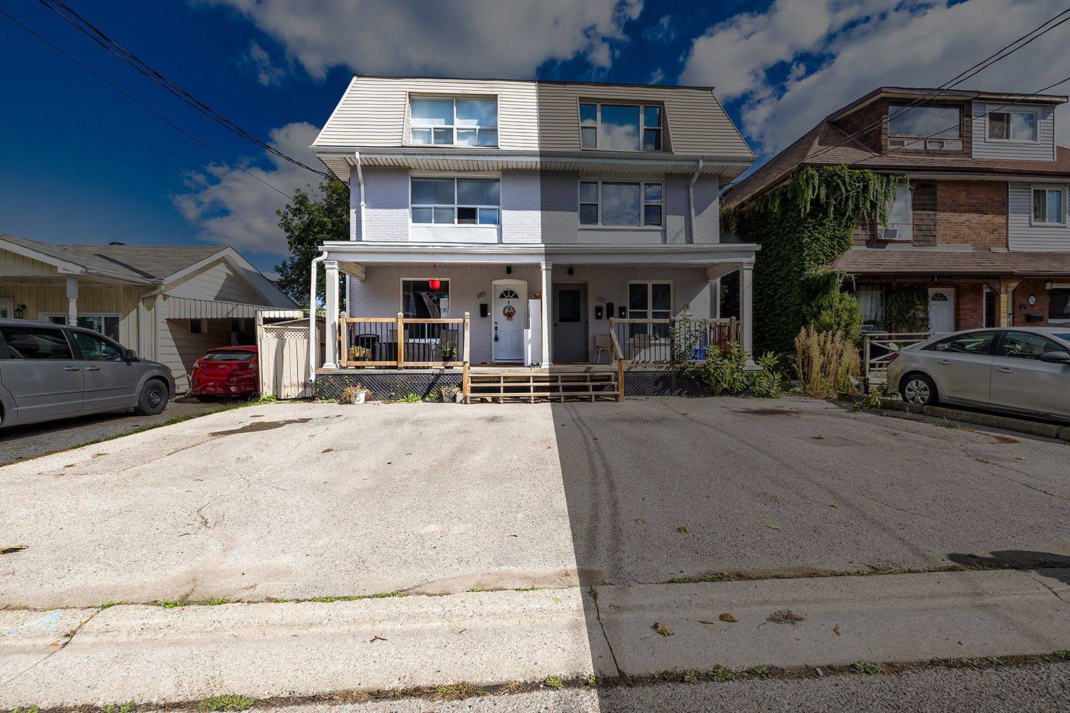 Oshawa, ON L1G 5K8,285 Jarvis ST