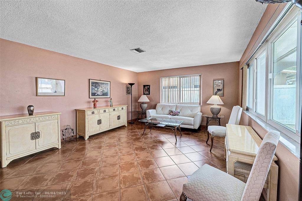 Hollywood, FL 33024,7291 Allen Dr