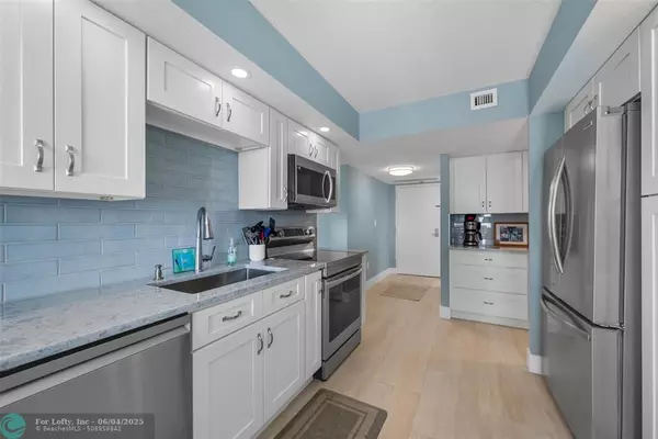 Singer Island, FL 33404,4200 N Ocean Drive #1-1603