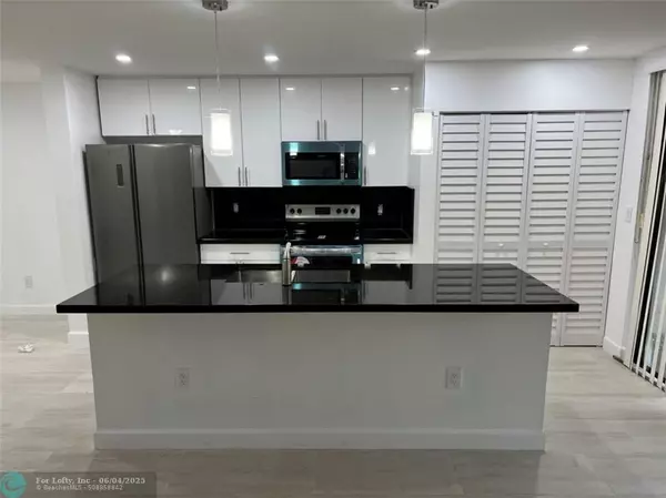 13370 SW 91st Ter #D, Miami, FL 33186