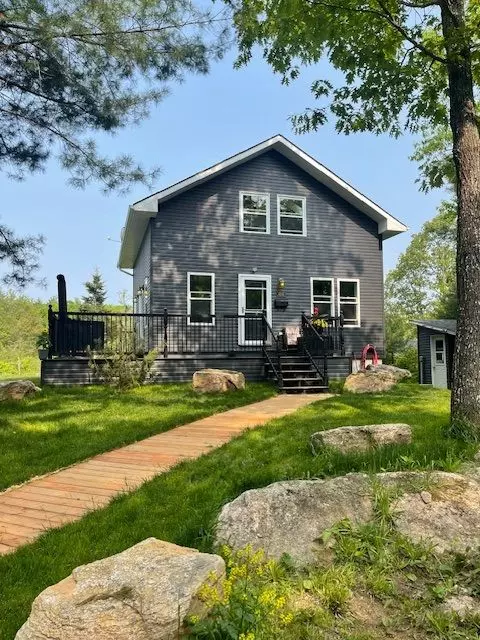 1295 Deep Bay RD, Minden Hills, ON K0M 2L0