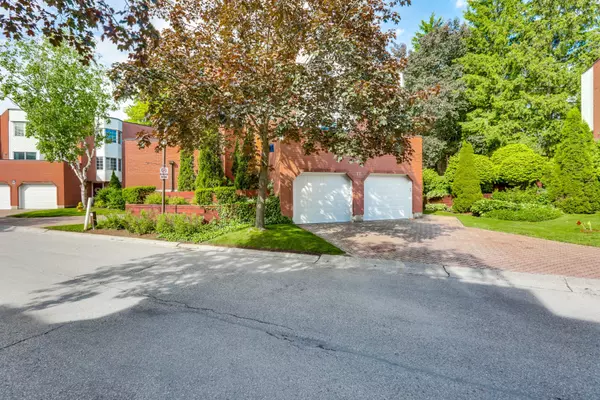 London North, ON N5X 2P1,703 Windermere RD #77