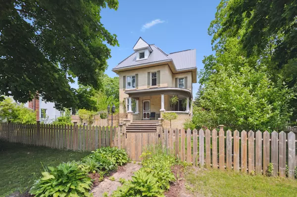 Wellington North, ON N0G 2L2,308 Fergus ST