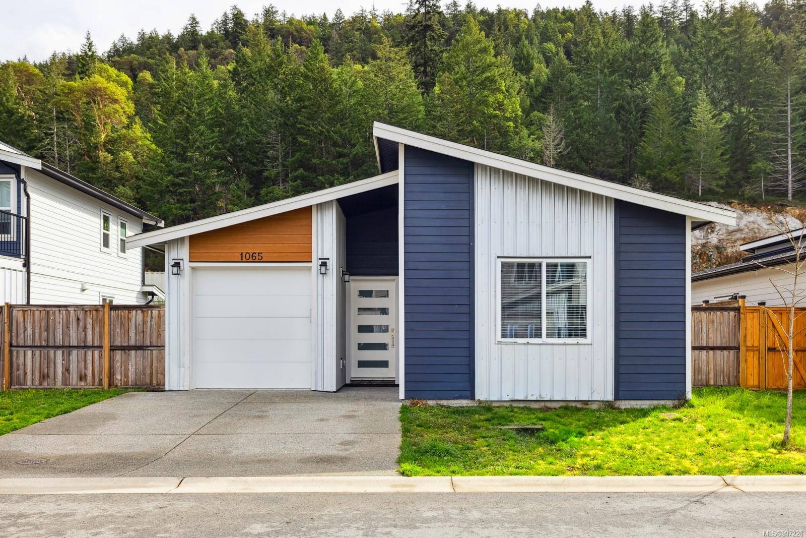 1065 Gammon Way, Shawnigan Lake, BC V0R 2W3