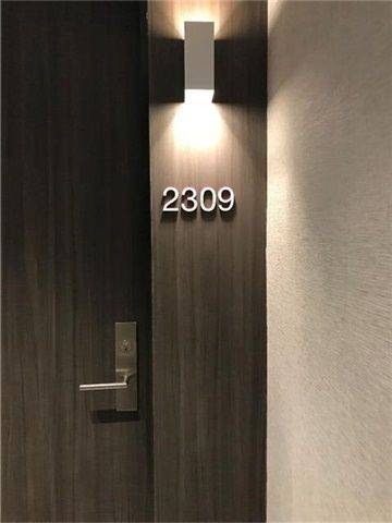 Toronto C10, ON M4P 1R4,185 Roehampton AVE #2309